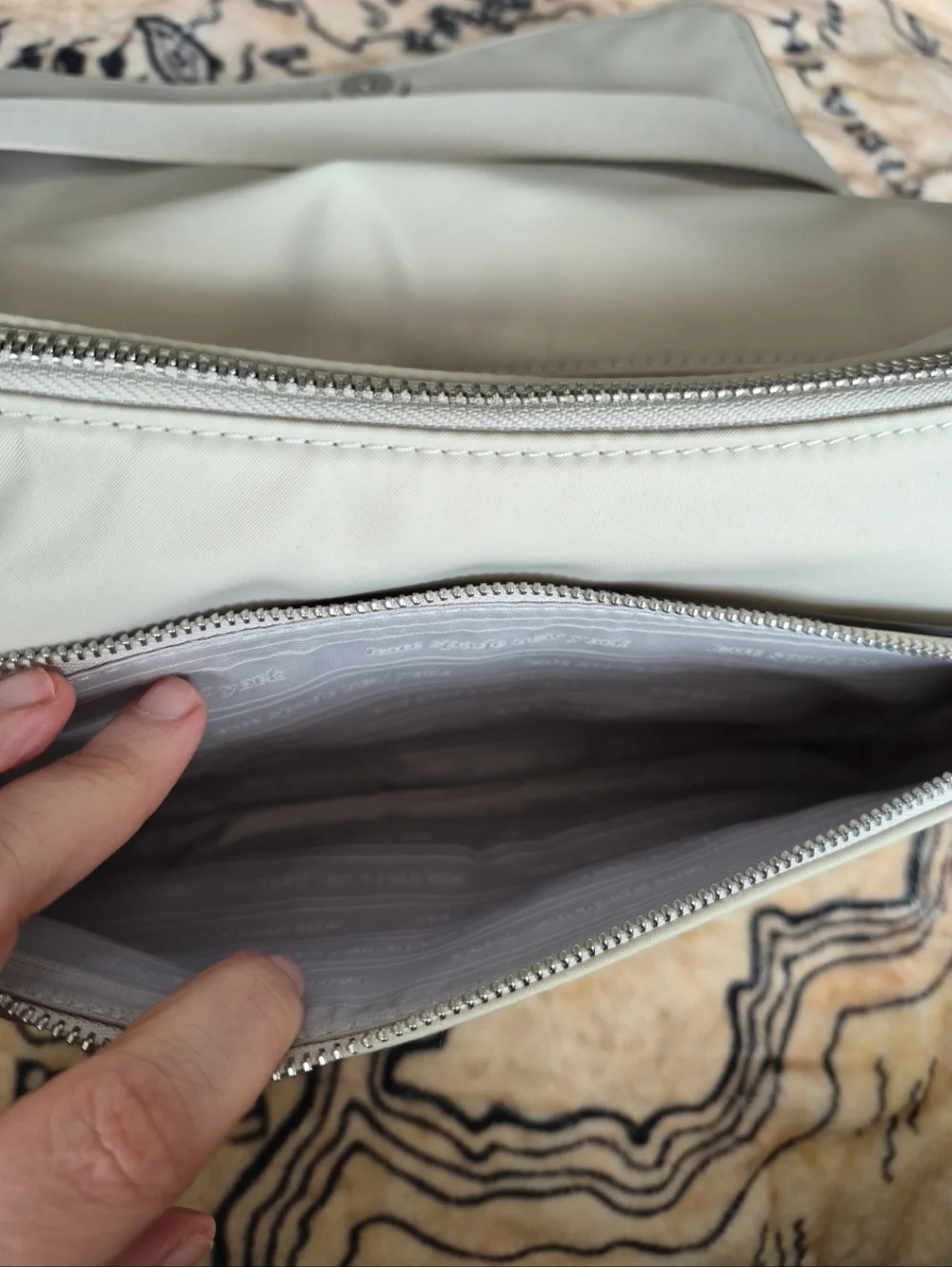 Kate Spade New York Cream/Ivory Messenger Bag